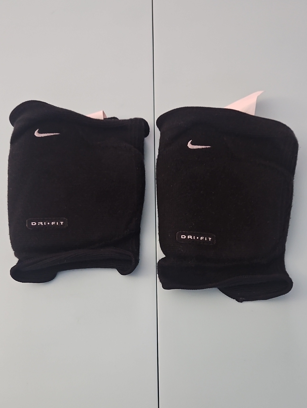 Nike Dri Fit Women's Volleyball Kneepads Black SiZE small / Medium